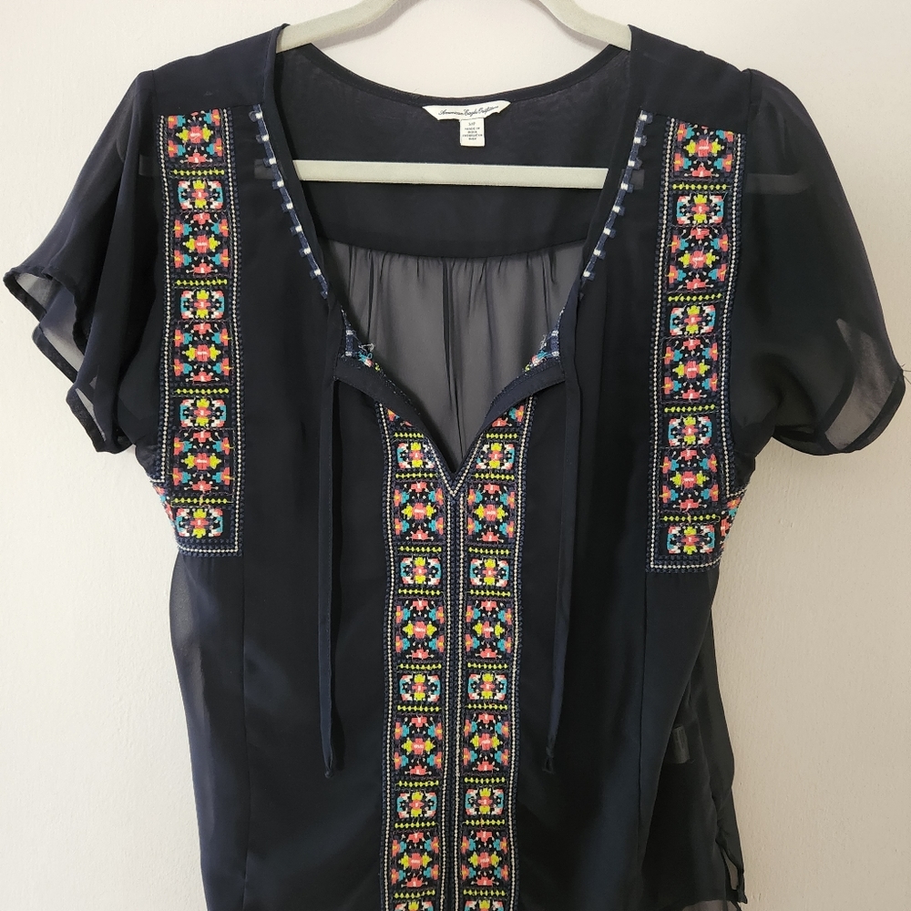 American Eagle top